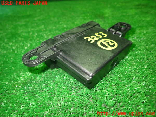 1UPJ-9232536157]キャデラック・XT5 クロスオーバー(C1UL)コンピューター12 (8421 9811) 中古_3