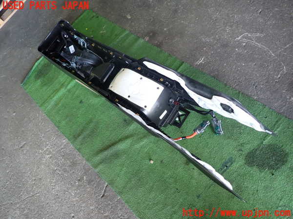 1UPJ-9232537540]キャデラック・XT5 クロスオーバー(C1UL)センターコンソール 中古_5