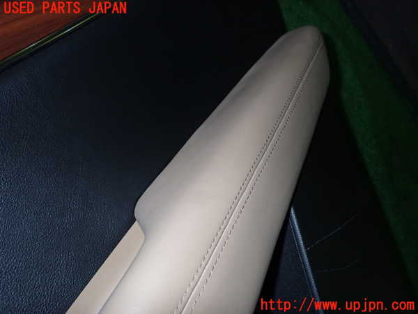 1UPJ-9232531294]キャデラック・XT5 クロスオーバー(C1UL)右後ドア内張り 中古_3