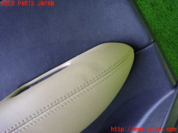 1UPJ-9232531324]キャデラック・XT5 クロスオーバー(C1UL)左後ドア内張り 中古_2