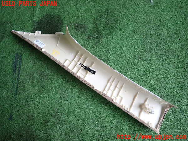 1UPJ-9232537655]キャデラック・XT5 クロスオーバー(C1UL)右フロントピラートリム 中古_3