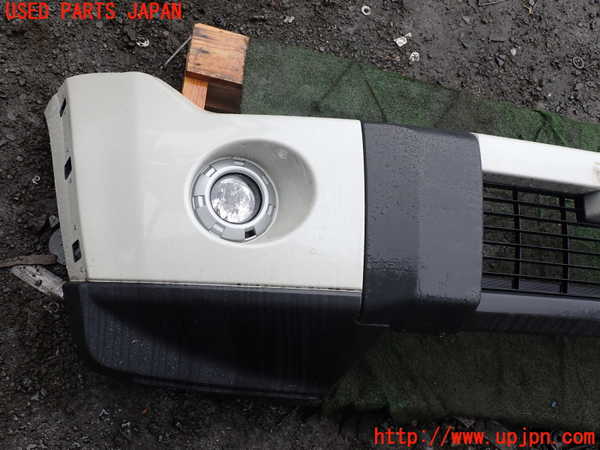 1UPJ-9232541010]パジェロ(V98W)フロントバンパー 中古_3