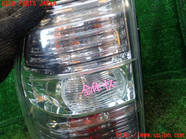 1UPJ-9232541536]パジェロ(V98W)左テールランプ 中古_2