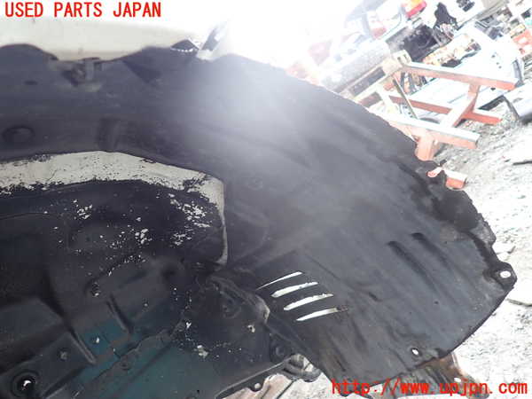 1UPJ-9232541090]パジェロ(V98W)右前フェンダーライナー 中古_3