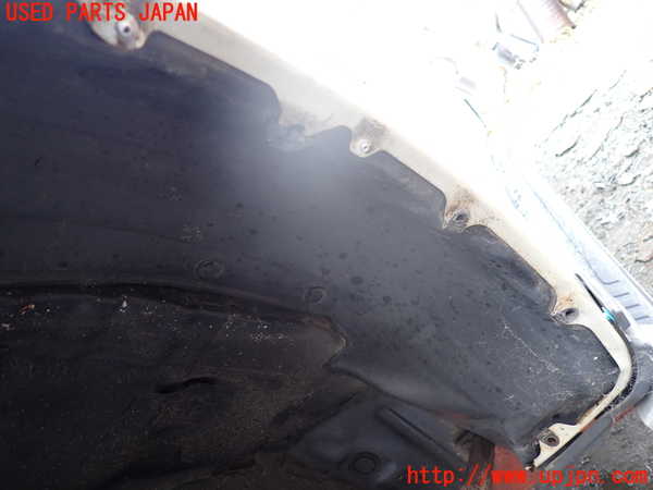 1UPJ-9232541092]パジェロ(V98W)左前フェンダーライナー 中古_3
