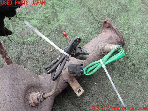1UPJ-9232542662]パジェロ(V98W)触媒2 中古_4