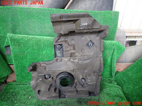 1UPJ-9232542160]パジェロ(V98W)エンジンアッパーカバー 中古_2