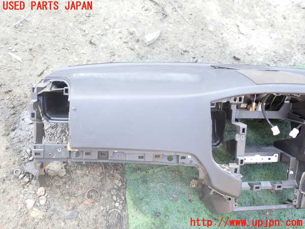 1UPJ-9232547505]パジェロ(V98W)ダッシュボード 中古_3