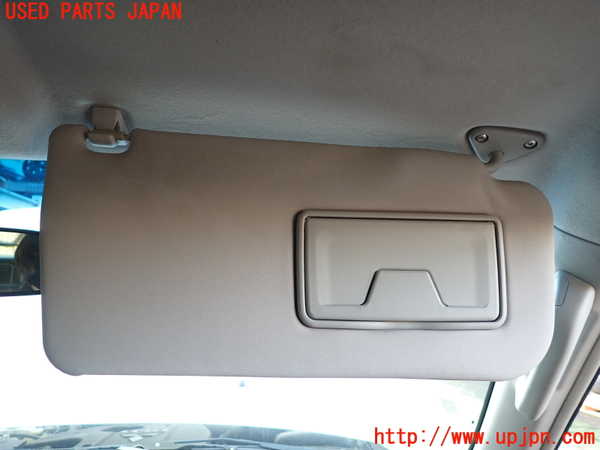 1UPJ-9232547625]パジェロ(V98W)室内サンバイザー右側 中古_2