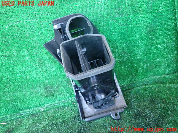 1UPJ-9232547526]パジェロ(V98W)エアコン吹き出し口1 (右) 中古_2