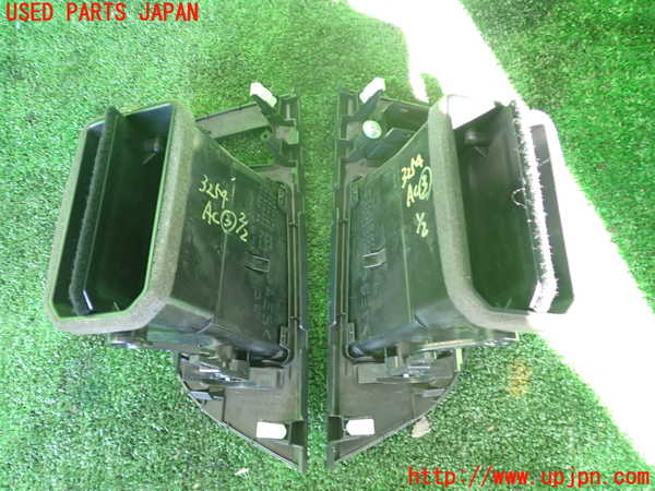 1UPJ-9232547528]パジェロ(V98W)エアコン吹き出し口3 (真中) 中古_2