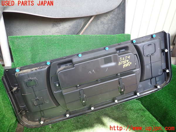 1UPJ-9232541578]パジェロ(V98W)バックドア内張り 中古_3