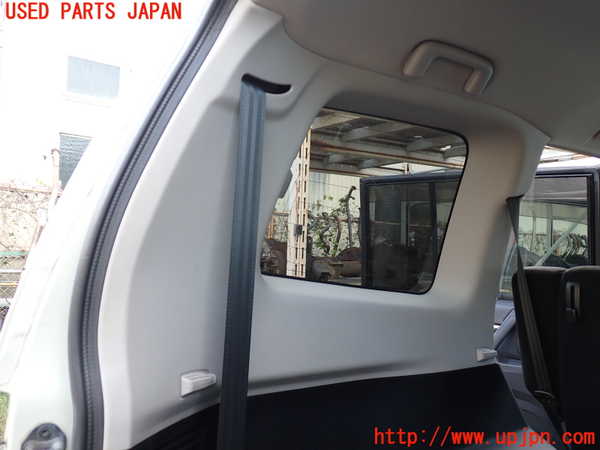 1UPJ-9232547680]パジェロ(V98W)左リアピラートリム 中古_2