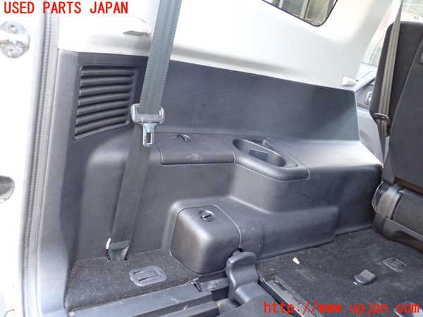 1UPJ-9232547680]パジェロ(V98W)左リアピラートリム 中古_3