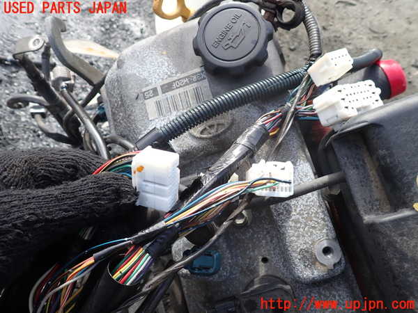 1UPJ-9232552010]ハイラックスサーフ(RZN185W)エンジン 3RZ-FE 4WD 中古_3