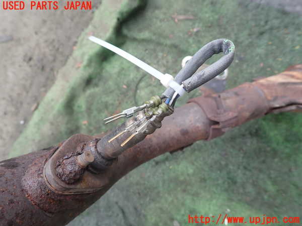 1UPJ-9232552661]ハイラックスサーフ(RZN185W)触媒1 中古_4