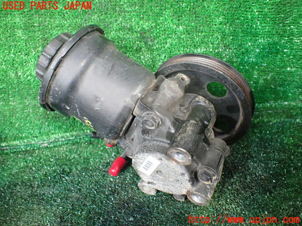 1UPJ-9232554250]ハイラックスサーフ(RZN185W)パワステポンプ 中古_2