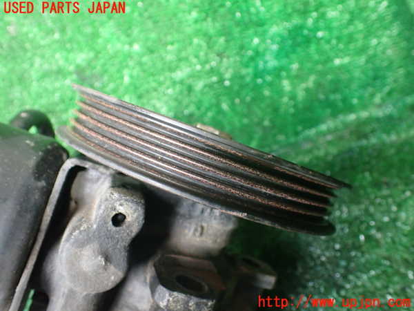 1UPJ-9232554250]ハイラックスサーフ(RZN185W)パワステポンプ 中古_3