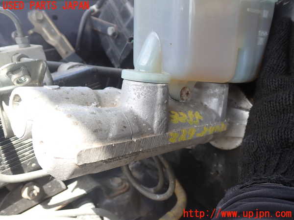1UPJ-9232554050]ハイラックスサーフ(RZN185W)ブレーキマスターシリンダー 中古_3