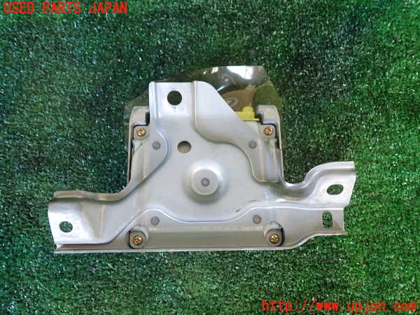 1UPJ-9232556145]ハイラックスサーフ(RZN185W)エアバッグコンピューター 【展開済 ジャンク】_3