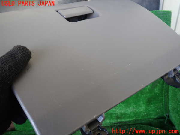1UPJ-9232557516]ハイラックスサーフ(RZN185W)グローブボックス1 中古_2