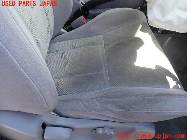 1UPJ-9232557035]ハイラックスサーフ(RZN185W)運転席シート 【ジャンク】_3