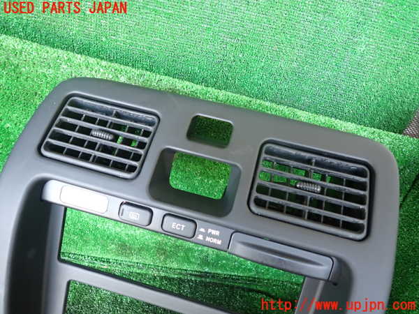 1UPJ-9232557526]ハイラックスサーフ(RZN185W)エアコン吹き出し口1 (真中) 中古_2