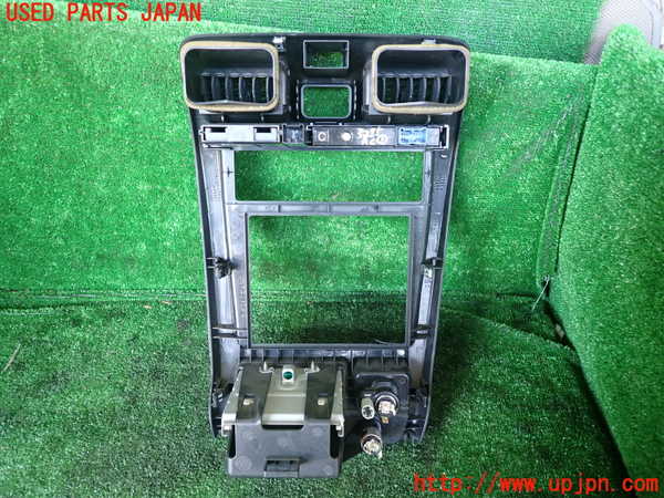 1UPJ-9232557526]ハイラックスサーフ(RZN185W)エアコン吹き出し口1 (真中) 中古_4