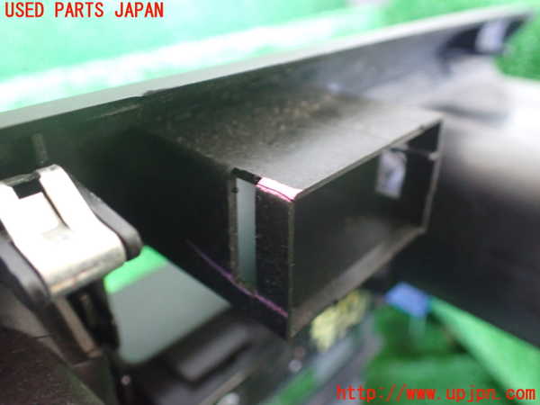 1UPJ-9232557526]ハイラックスサーフ(RZN185W)エアコン吹き出し口1 (真中) 中古_5