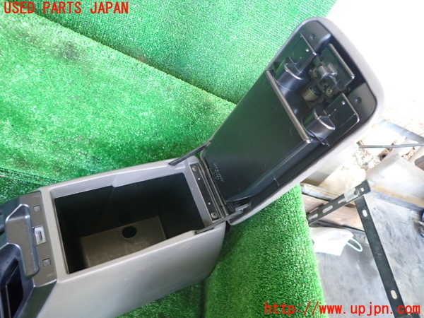 1UPJ-9232557540]ハイラックスサーフ(RZN185W)センターコンソール 中古_3