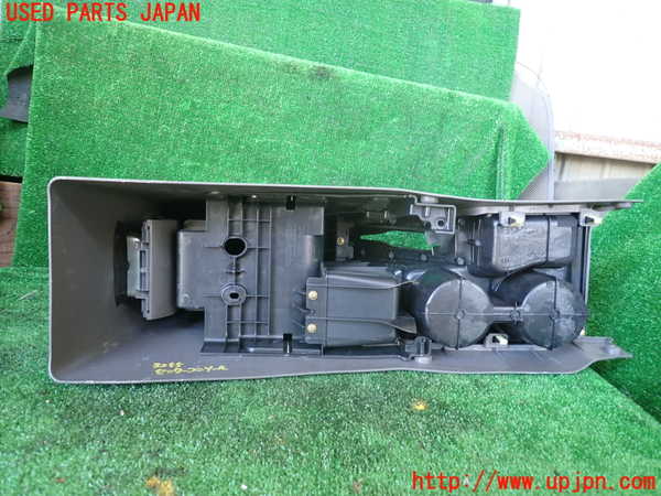 1UPJ-9232557540]ハイラックスサーフ(RZN185W)センターコンソール 中古_5