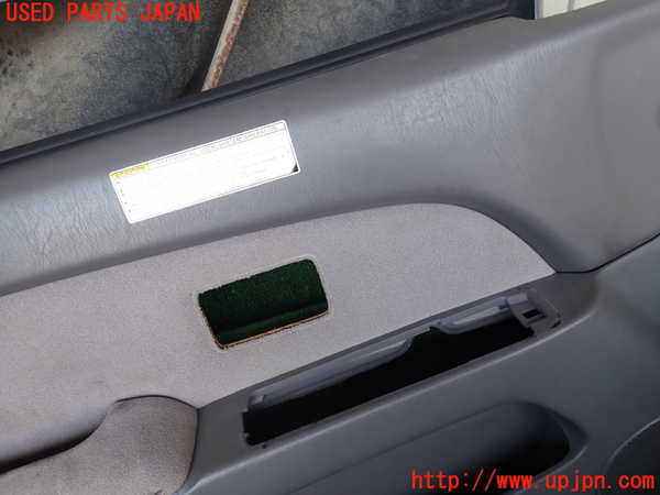 1UPJ-9232551264]ハイラックスサーフ(RZN185W)左前ドア内張り 中古_2