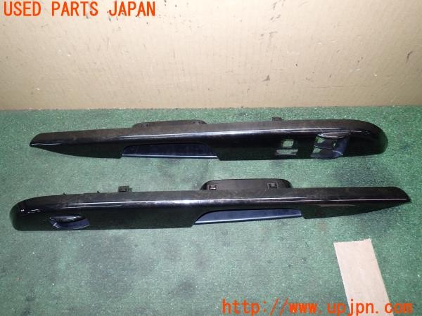 3UPJ=9232560645]ハイエースバン 200系(KDH206V 4型)純正 木目調パネル インストルメントパネル ウィンドウスイッチパネル 中古_3