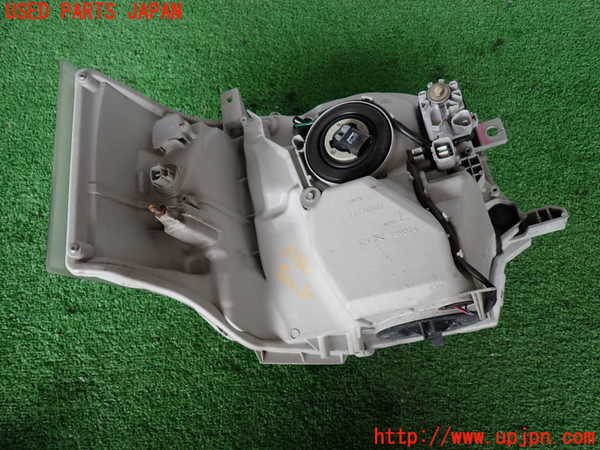 2UPJ-9232561132]ハイエースバン200系(KDH206V)左ヘッドライト LED 中古_3