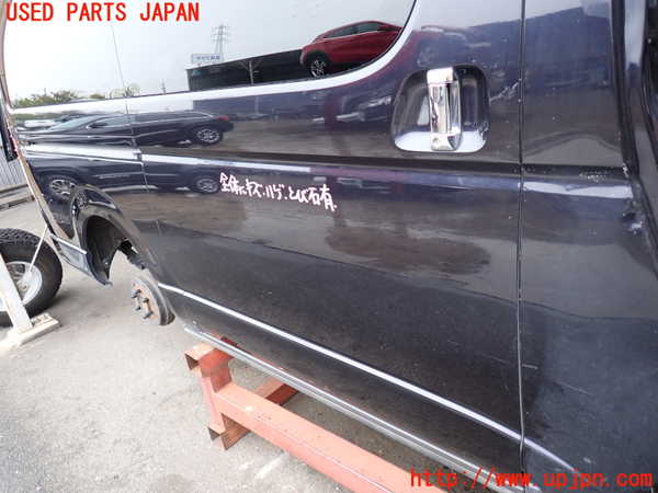 2UPJ-9232561290]ハイエースバン200系(KDH206V)右後ドア 中古(43R-007953 M2L3)_3