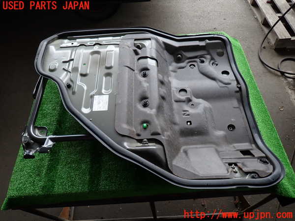 2UPJ-9232562160]ハイエースバン200系(KDH206V)エンジンアッパーカバー 中古_4