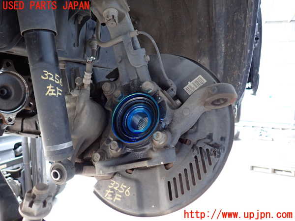2UPJ-9232564295]ハイエースバン200系(KDH206V)左フロントナックルハブ 中古_2