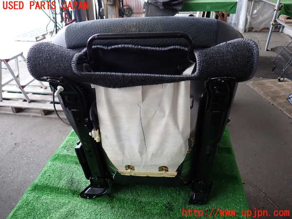 2UPJ-9232567035]ハイエースバン200系(KDH206V)運転席シート 中古_5