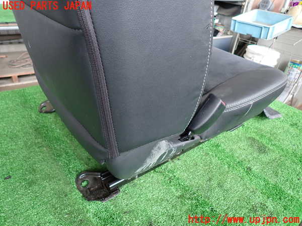 2UPJ-9232567065]ハイエースバン200系(KDH206V)助手席シート 中古_3