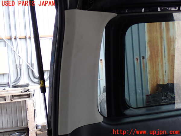 2UPJ-9232567680]ハイエースバン200系(KDH206V)左リアピラートリム 中古_4