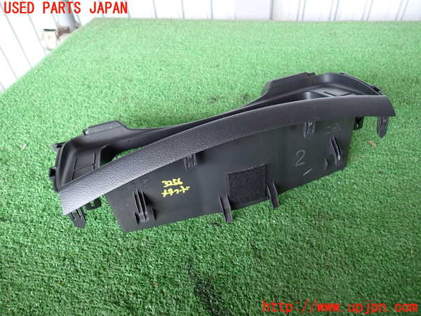 2UPJ-9232567510]ハイエースバン200系(KDH206V)メーターフード 中古_2