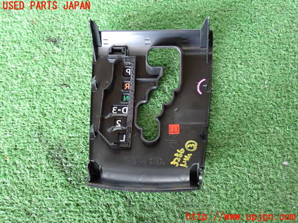 2UPJ-9232567693]ハイエースバン200系(KDH206V)内装トリム類3 中古_4