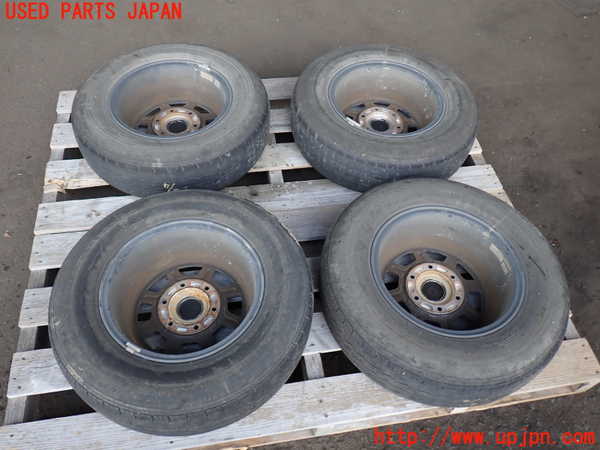 2UPJ-9232569025]ハイエースバン200系(KDH206V)社外 タイヤ　ホイール　4本セット 195/80R15 中古_5