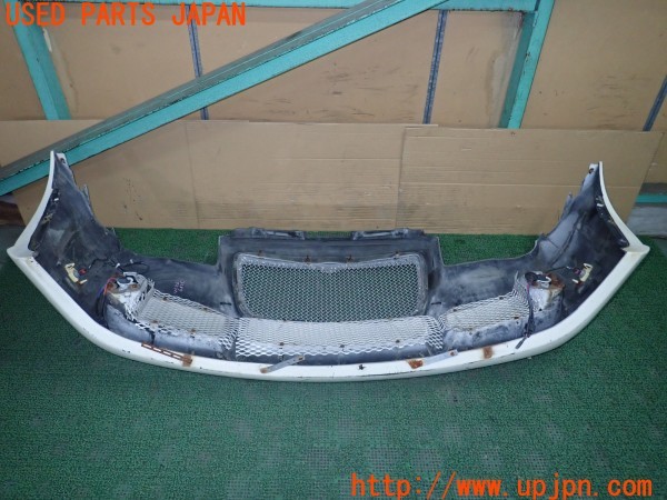 3UPJ=9232570048]クライスラー 300C(LX57)前期 XENON ゼノン 12501 フロントバンパー フォグ・コーナーランプ付き 中古_4