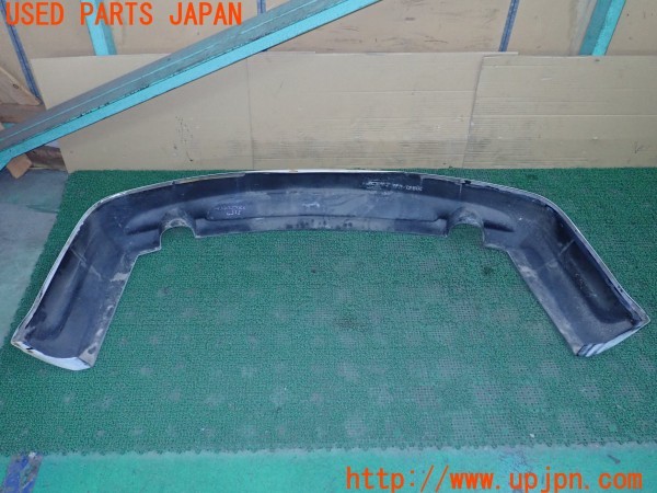 3UPJ=9232570056]クライスラー 300C(LX57)前期 XENON ゼノン 12504 リアアンダースポイラー 中古_4