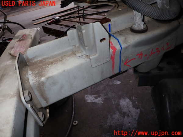 2UPJ-9232571042]クライスラー・300C(LX57-)コアサポート（カット） 中古_2