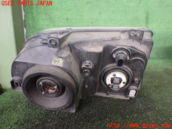 2UPJ-9232571132]クライスラー・300C(LX57-)左ヘッドライト ハロゲン 中古_3
