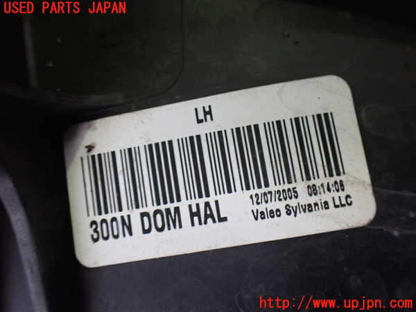 2UPJ-9232571132]クライスラー・300C(LX57-)左ヘッドライト ハロゲン 中古_4