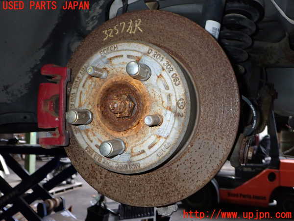 2UPJ-9232574305]クライスラー・300C(LX57-)左リアナックルハブ 中古_2