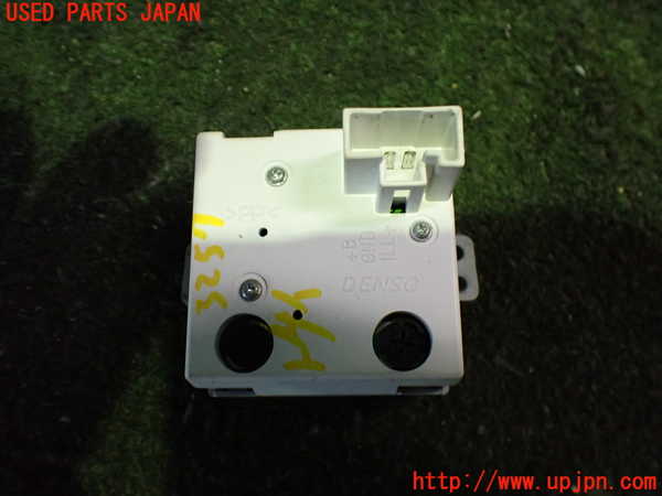 2UPJ-9232577850]クライスラー・300C(LX57-)時計 中古_2
